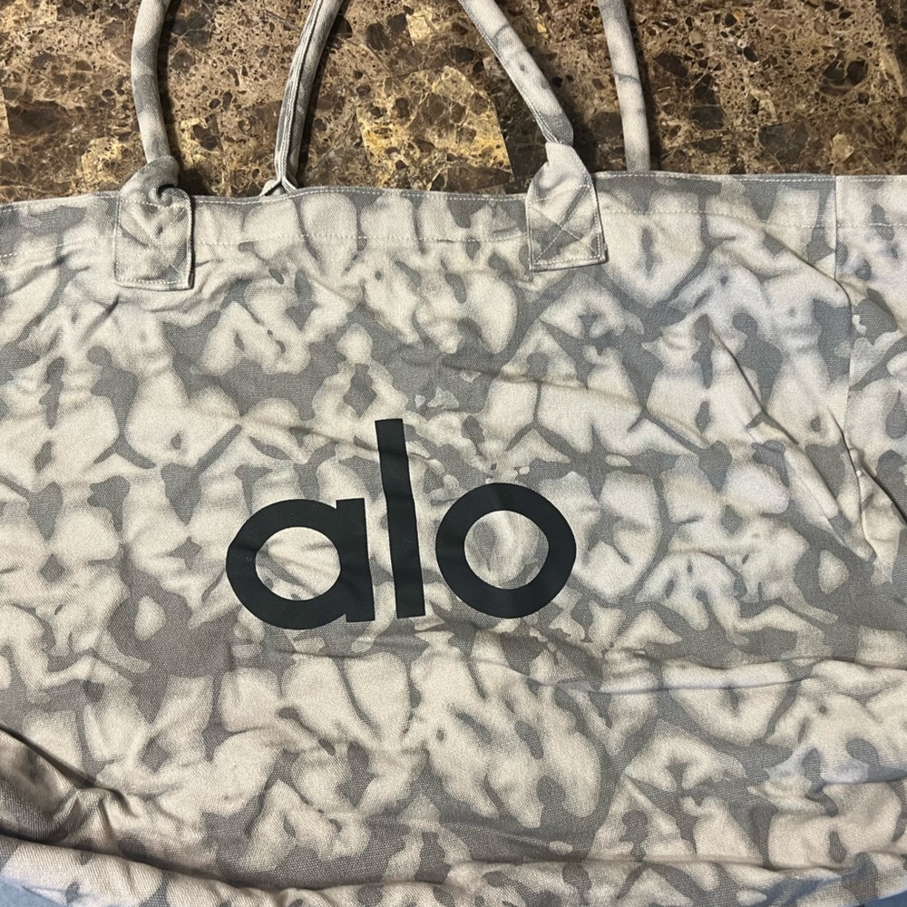 ALO Yoga Gray Tote Bag